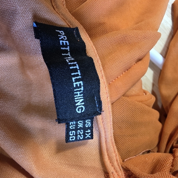 PrettyLittleThing Bright Orange Ruched Lace-Up Crop Top Long Sleeve Sz 1X - Picture 9 of 9